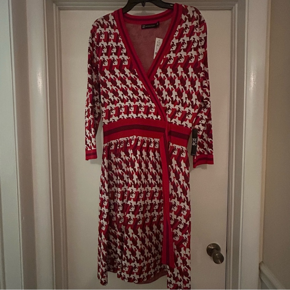 New York & Company Red and White Long Sleeve Dress